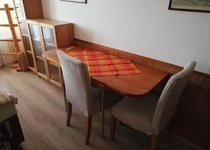 Daire Terrace Center *